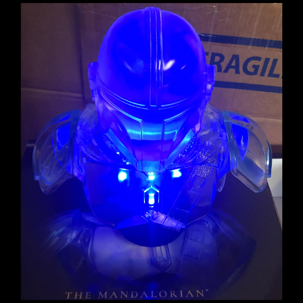 Diamond Select Toys Legends in 3D Star Wars The Mandalorian Hologram Half Scale Bust with Light Up Feature